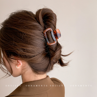 简约字母方形抓夹女2026新款小号鲨鱼夹发量少发夹半扎发发卡头饰