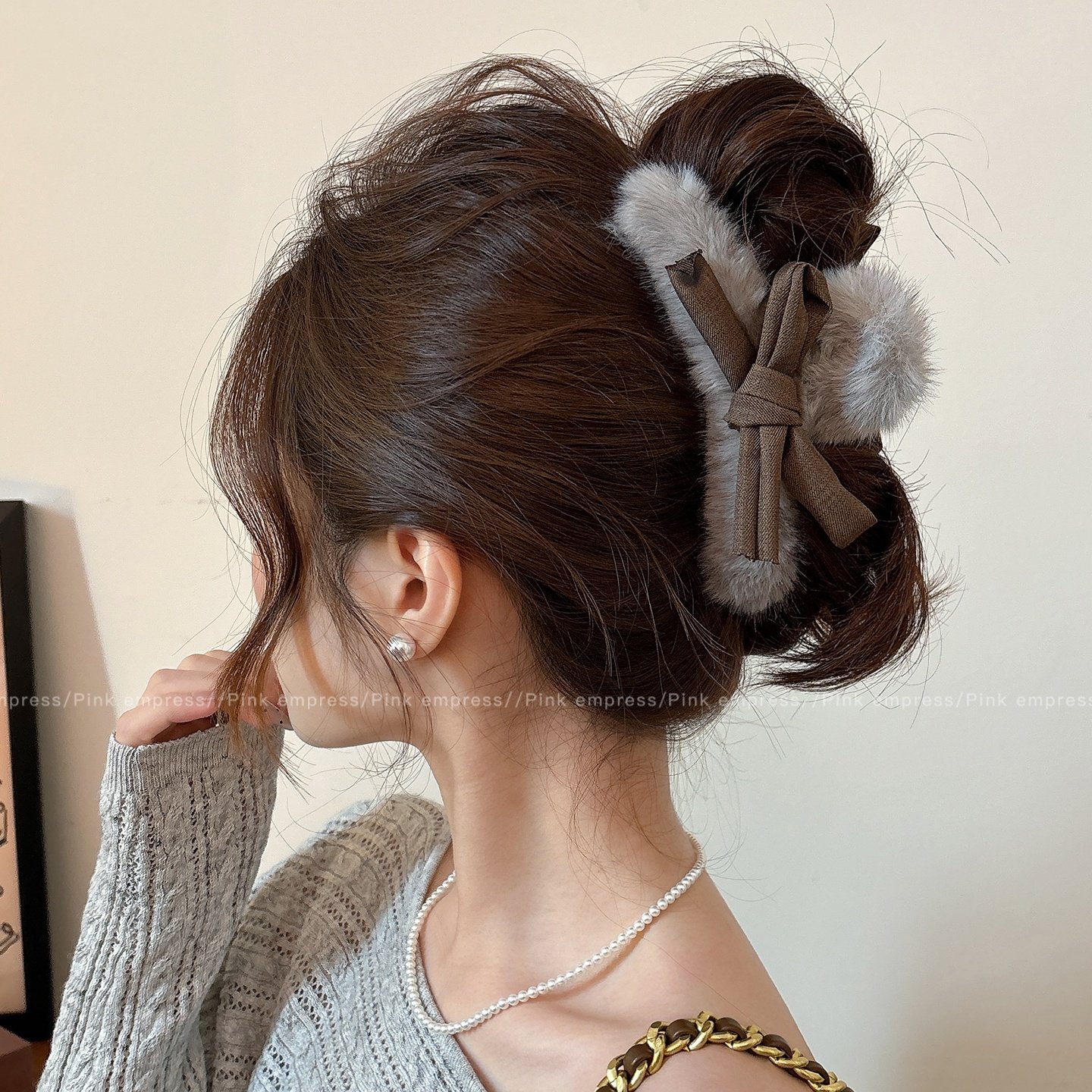 秋冬毛绒兔毛蝴蝶结抓夹女发夹高级感大号鲨鱼夹子后脑勺盘发头饰,饰品/流行首饰/时尚饰品新,发饰,淘宝优惠券,粉丝福利购,淘宝优惠卷