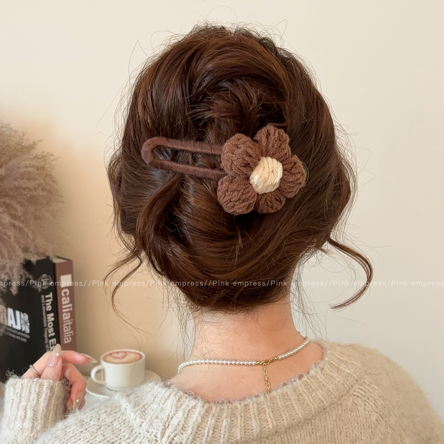 秋冬花朵鸭嘴夹女2026新款高级感发夹后脑勺一字夹子头饰头发抓夹