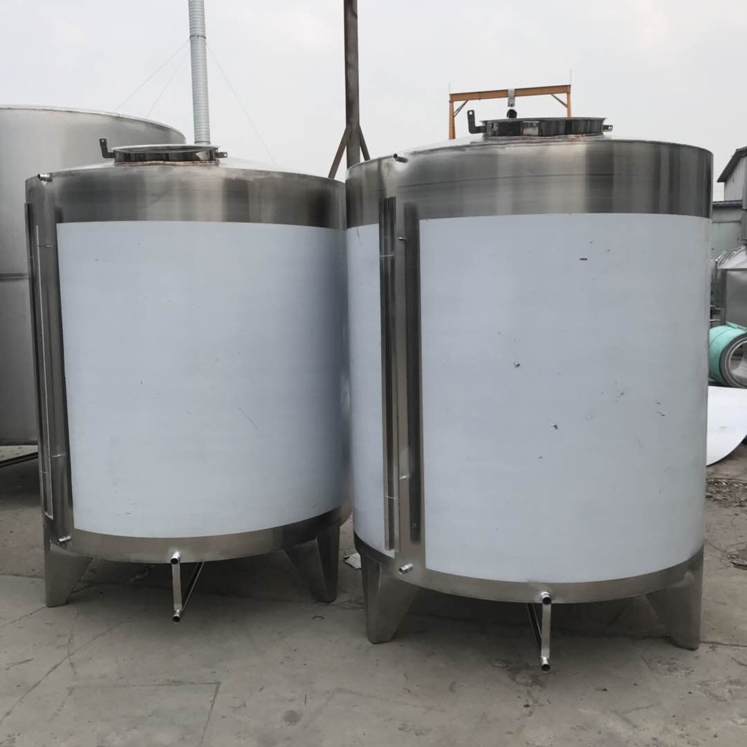 江苏酒厂制作不锈钢酿酒设备10吨304不锈钢储存罐液体储存容器