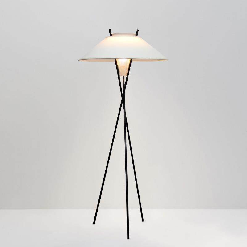 vintage意大利设计师三角落地灯客厅沙发旁样板间卧室钢琴落地灯