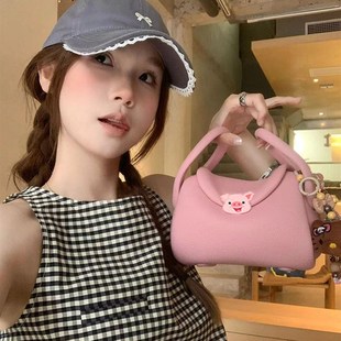 2024新款女包古良猪猪枕头包吉吉春夏百搭斜跨小众设计小猪包