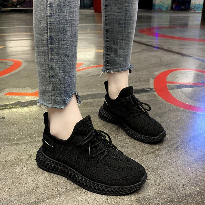 全黑色运动鞋冬季轻便防滑软底平底工作纯黑色上班久站不累脚女鞋