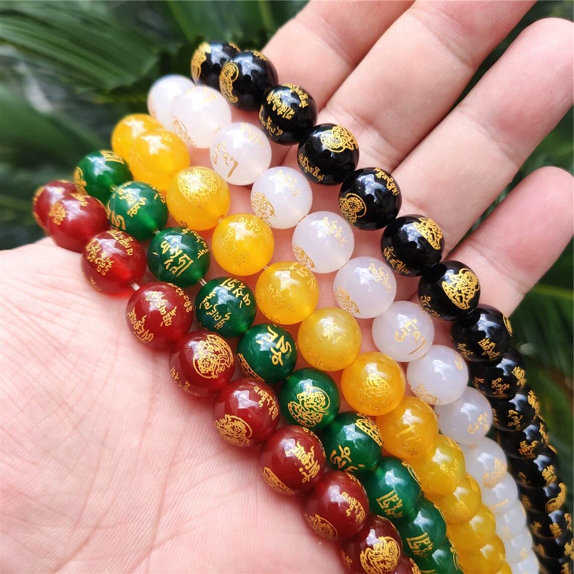 天然红黄绿黑白玛瑙烫金五路财神散珠子圆珠DIY手工本命年珠