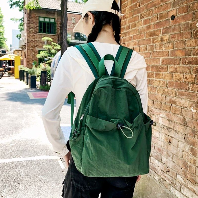 墨绿色双肩包f设计感小众小型旅游背包女2024新款轻量化运动小书