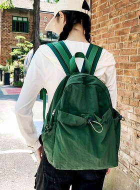 墨绿色双肩包f设计感小众小型旅游背包女2024新款轻量化运动小书