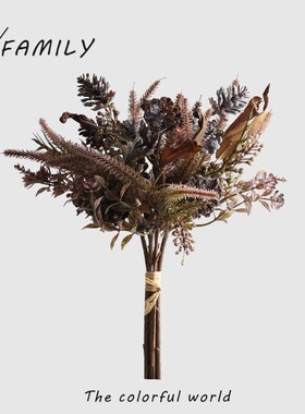 采购产品模拟圣诞节装饰,整体花u束,松果,松针,桉树人工花,节日气