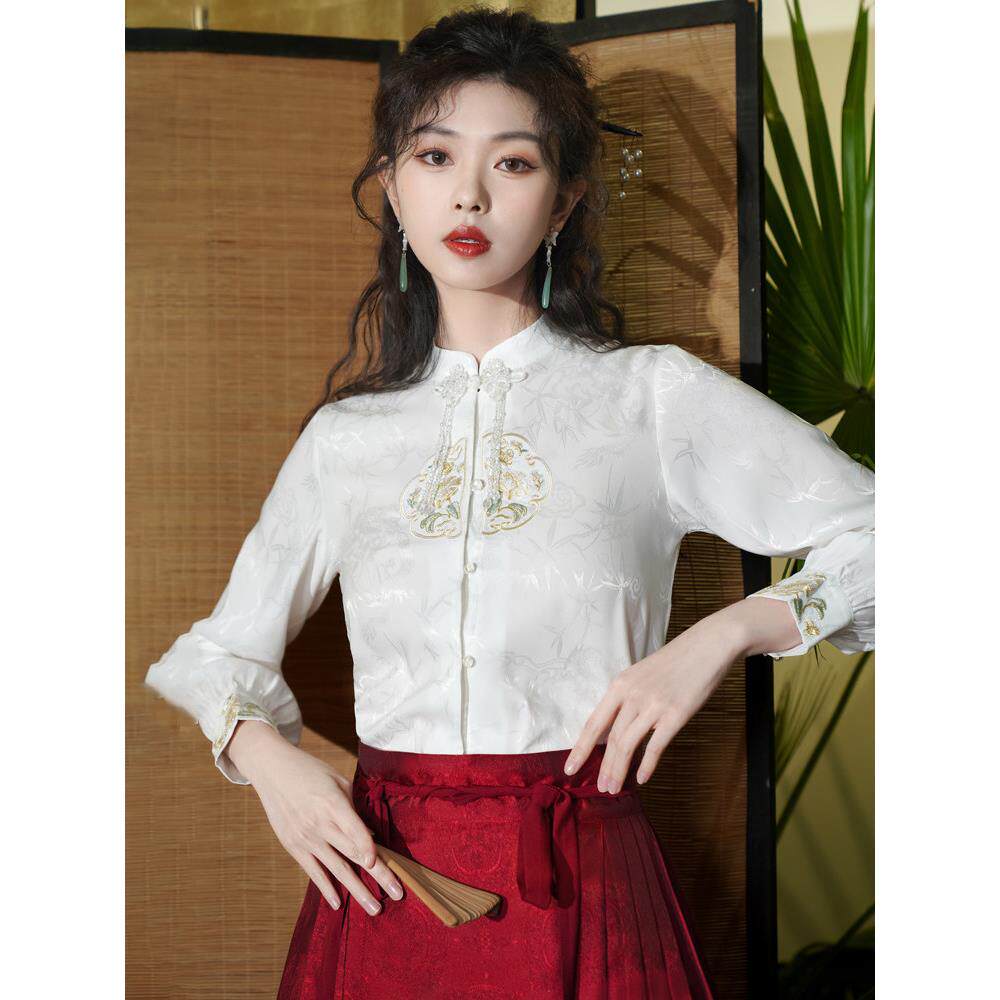 新品配马面裙的衬衣新中式国风绣花上衣女款春季改良汉元素对襟白