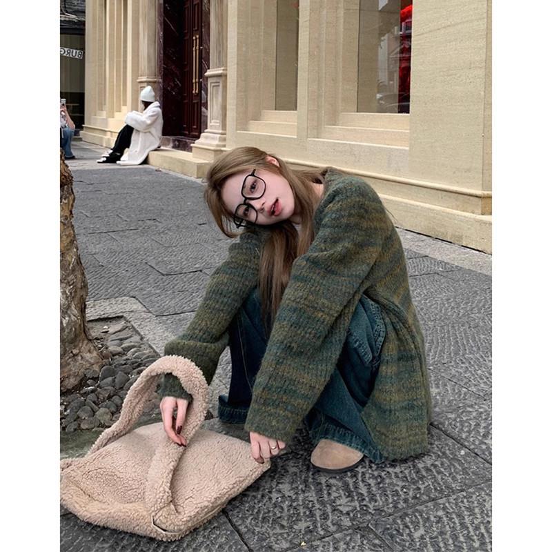 极速学院风宽松复古绿色浣熊绒毛衣外套女秋冬中长款加厚软糯针织