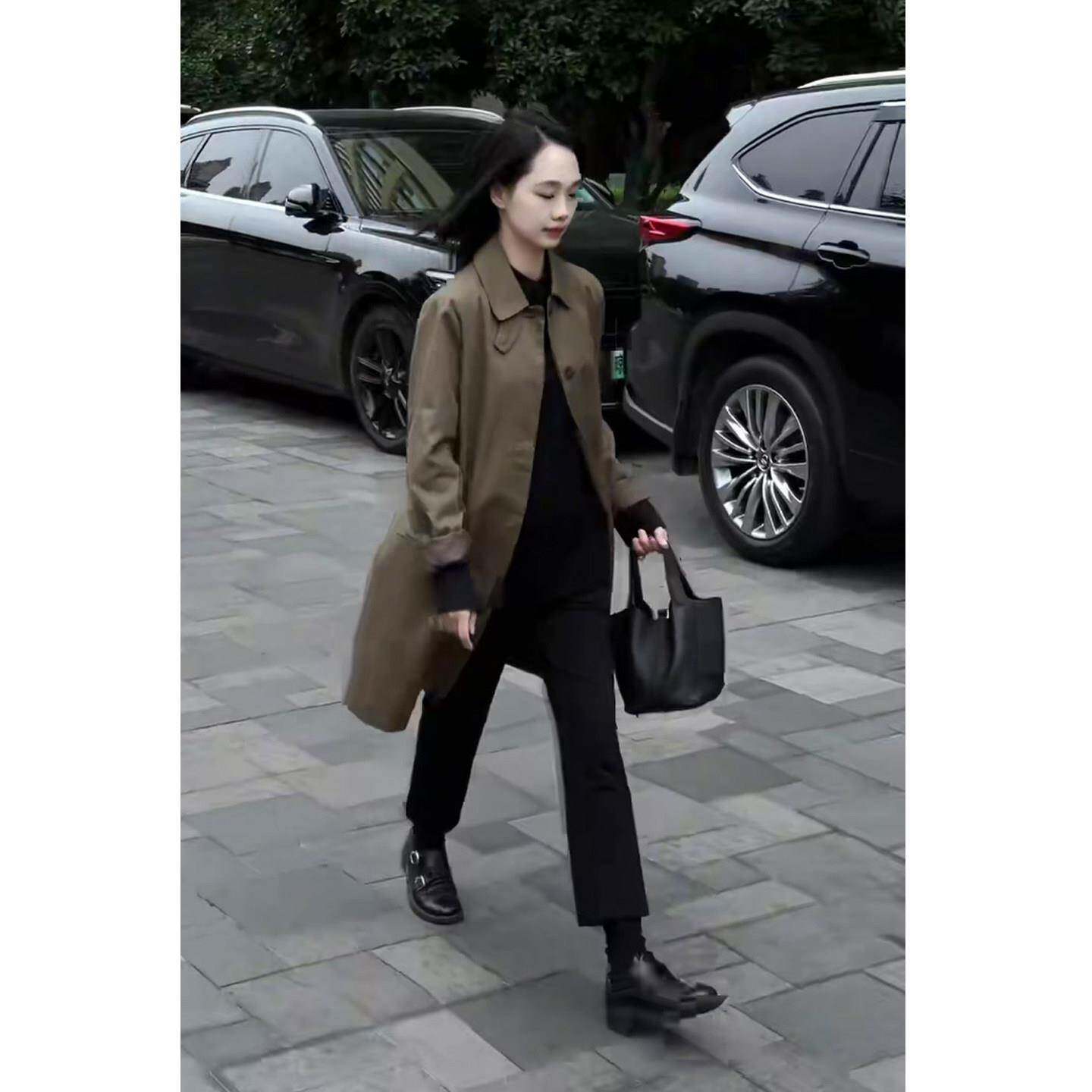 新品慵懒风净版翻领风衣外套女秋季新款遮肉显瘦时尚欧货上衣爆款