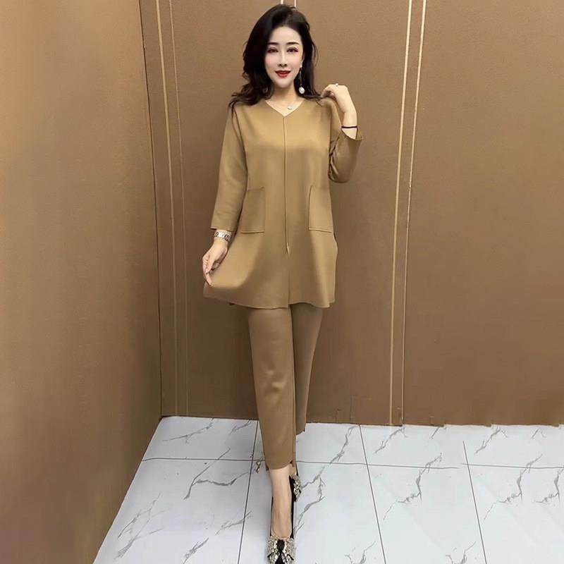 新品时尚减龄气质妈妈纯色中长款上衣套装休闲小脚裤200斤大码两