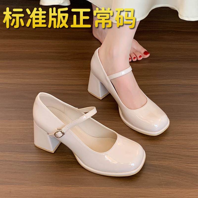新品玛丽珍鞋女中跟粗跟亮