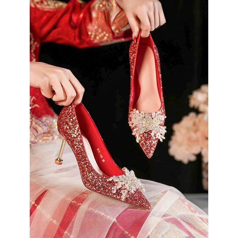 新品绝美红色水晶婚鞋女秀禾服婚纱两穿新娘订婚鞋尖头气质礼服高