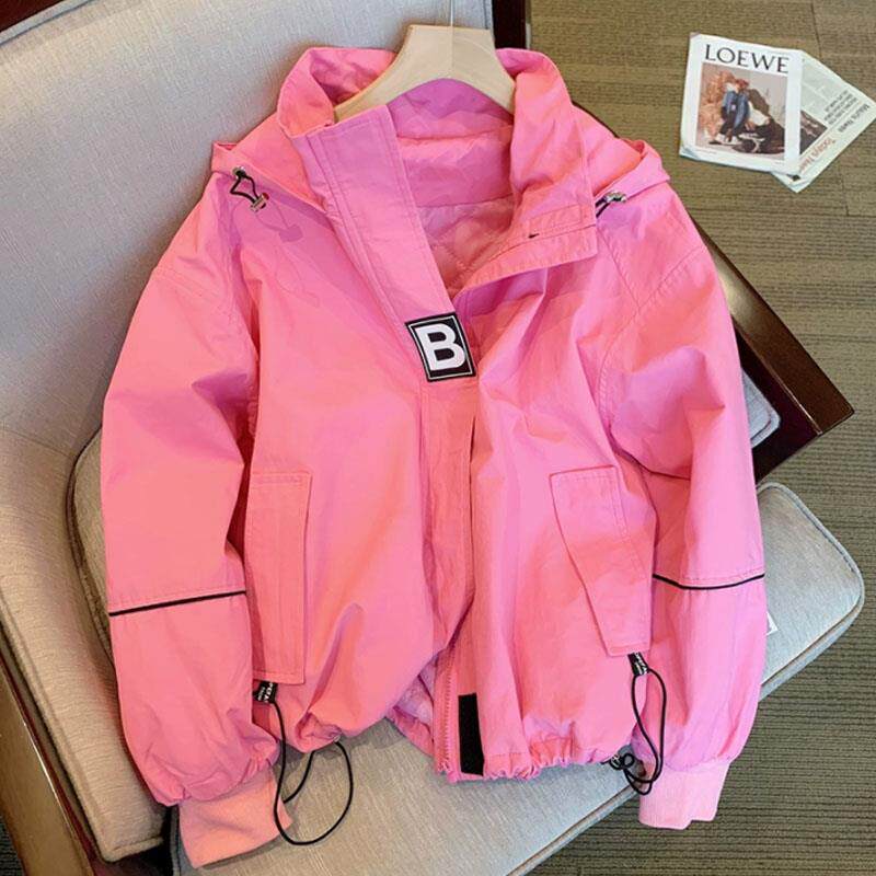 新品粉色冲锋衣外套女春秋款2026欧货棒球服风衣宽松大码防风连帽