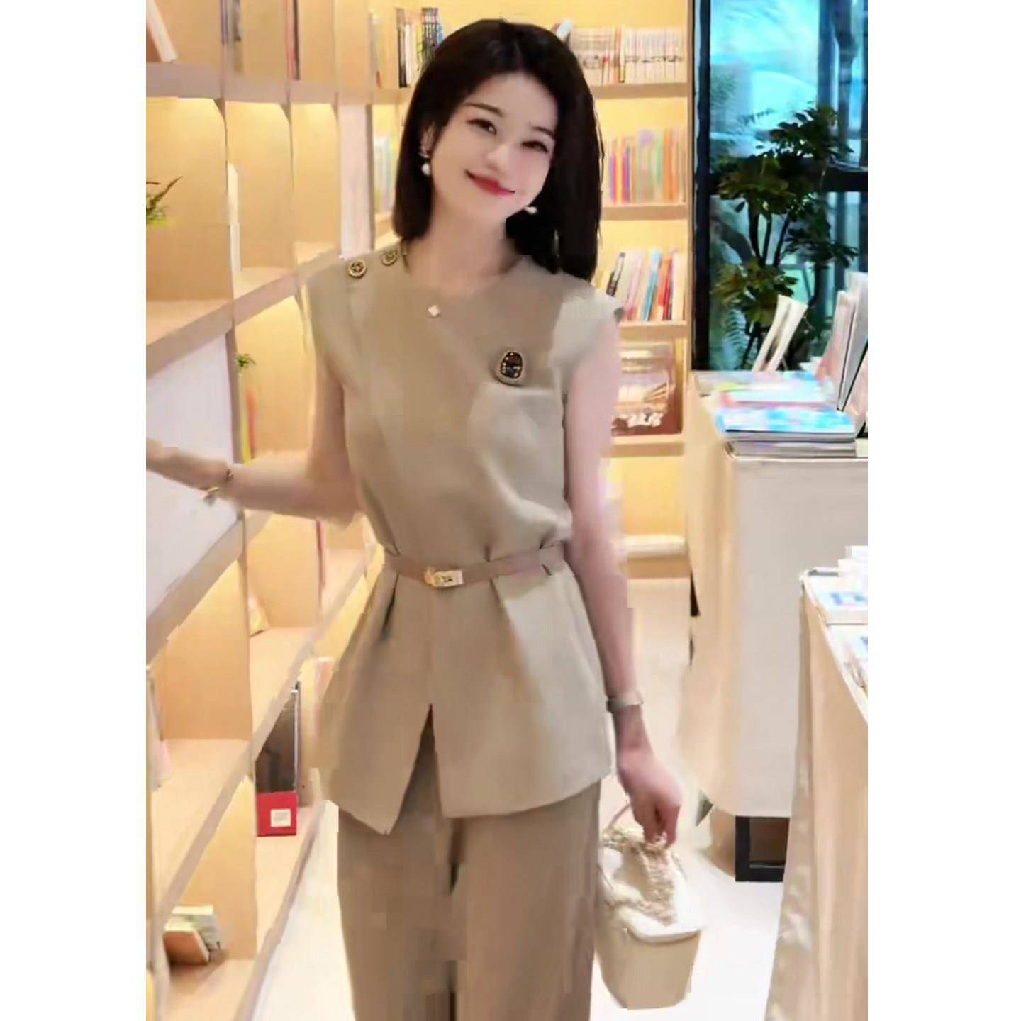 新品巨好看早春时尚套装女2026新款正式职场穿搭马甲+阔腿裤两件