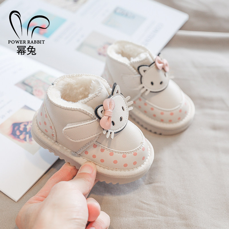 女宝宝雪地靴子软底冬季0-1-2A一3岁婴儿童加绒加厚棉鞋公主学步