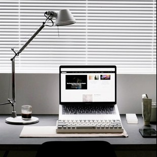 意大利Tolomeo中古折叠摇臂Artemide台灯办公室书桌学习护眼灯