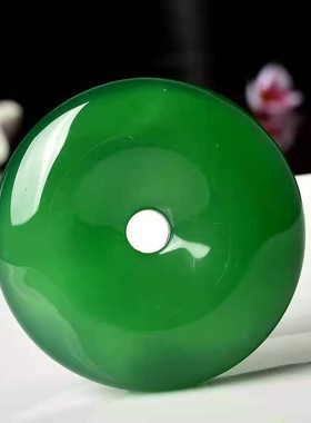 天然绿色玛瑙挂件玉石平安扣项链 冰透莹润绿玉髓情侣吊坠玉扣