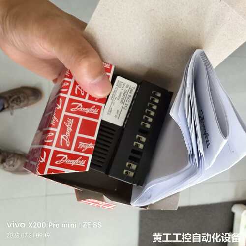 丹佛斯控制器EKC312 084B7250全新原装一台，议价