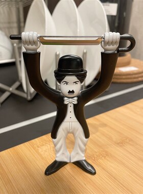 黑白色创意厨房卓别林水果削皮器不锈钢蔬菜瓜果去皮刀刮皮刀摆件