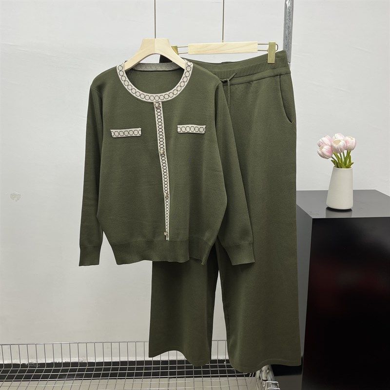 中年妈妈装休闲时尚运动套装女2024新款秋季宽松冰丝阔腿裤两件套