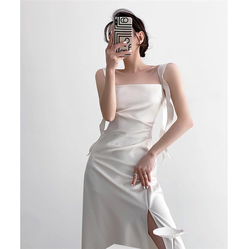白色缎面高级感吊带连衣裙女夏季气质长裙伴娘服小礼服