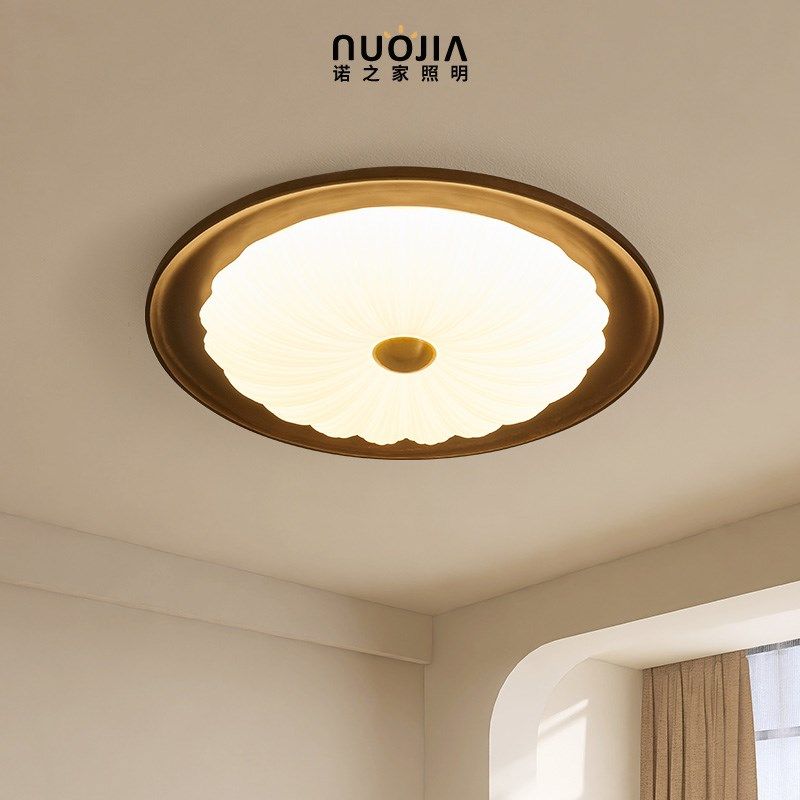 中古风实木卧室吸顶灯法式过道房间现代胡桃木色复古简约护眼灯具