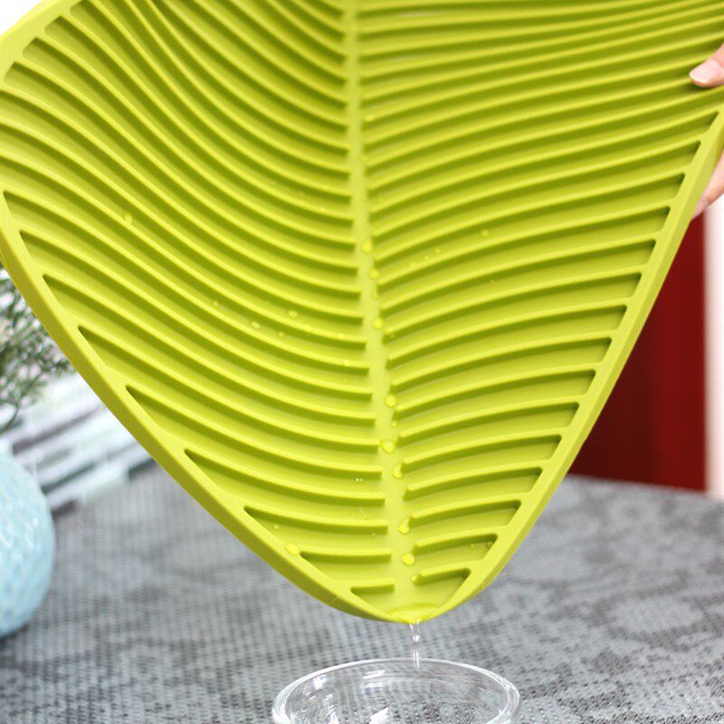 V3U2加大加厚硅胶沥水垫 厨房吧台餐垫 餐具茶具碗垫耐热砂锅