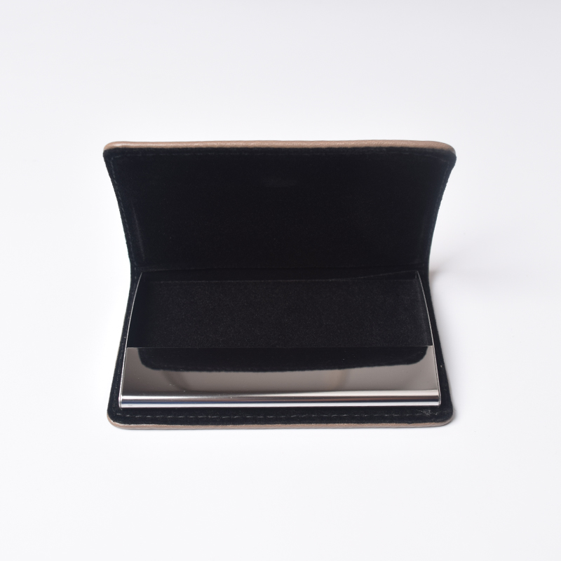 稳重名片夹男式商务皮质名片盒女式免费刻字排版公司LOGO批量