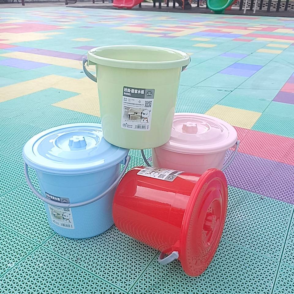 大号水桶家用手提塑料加厚储水用桶学生宿舍用洗澡带盖洗衣小圆桶