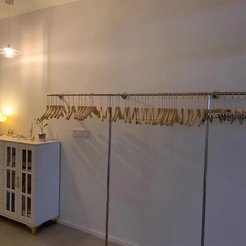 服装店挂衣架上墙货架衣服陈列架不锈钢拉丝童装女装店货架展示架