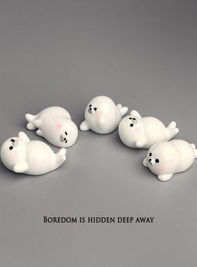 无聊瞭，摆几祇Q萌小海豹治愈电脑桌面日式工位办公桌小摆件装饰