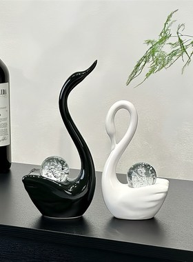 天鹅装饰摆件轻奢高级感客厅玄关桌面酒柜装饰摆件电视柜乔迁礼品