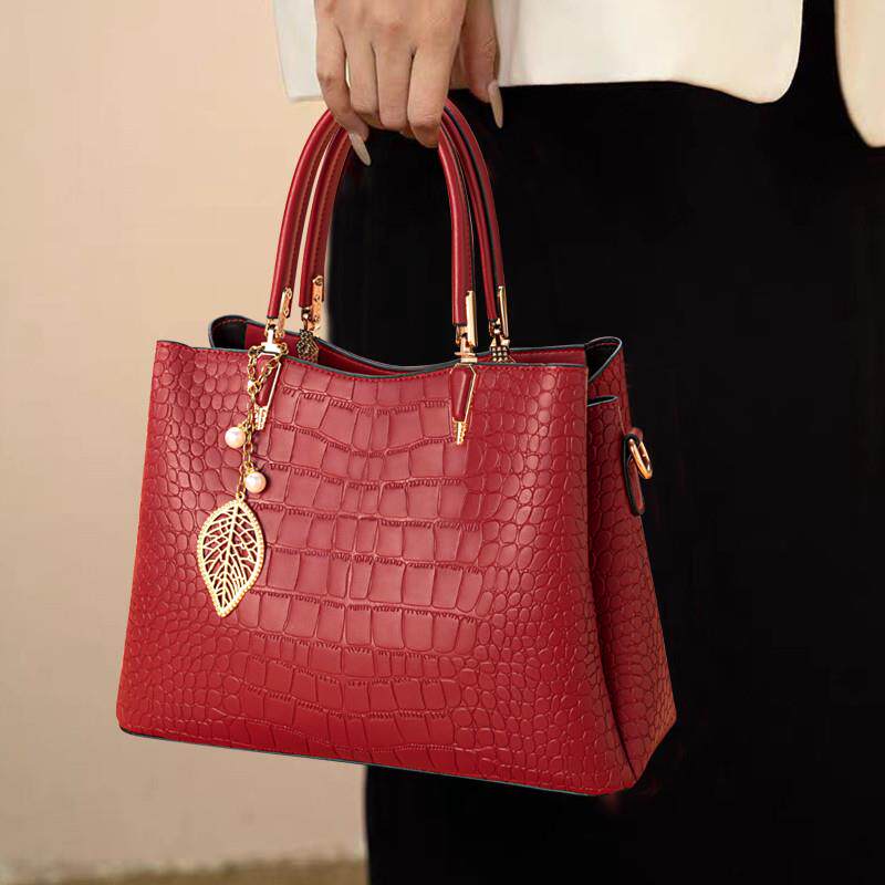 新品妈妈包包女新款结婚包大气婚包女士婆婆斜挎包红色手提女包高