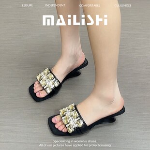 一字带坡跟d凉拖鞋女夏季2025新款气质水钻高级感外穿百搭高跟凉