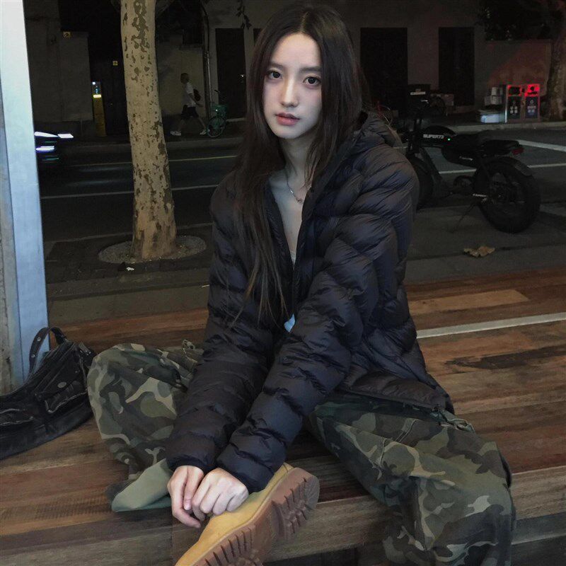 黑色羽绒棉服女2024年新款冬季加厚外套美式高级感韩系轻薄小棉袄