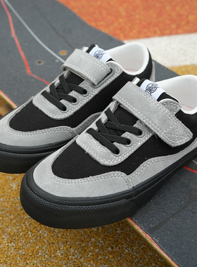 极路客青少年小学生板鞋黑灰色皮面耐磨减震 男女儿童专业滑板鞋