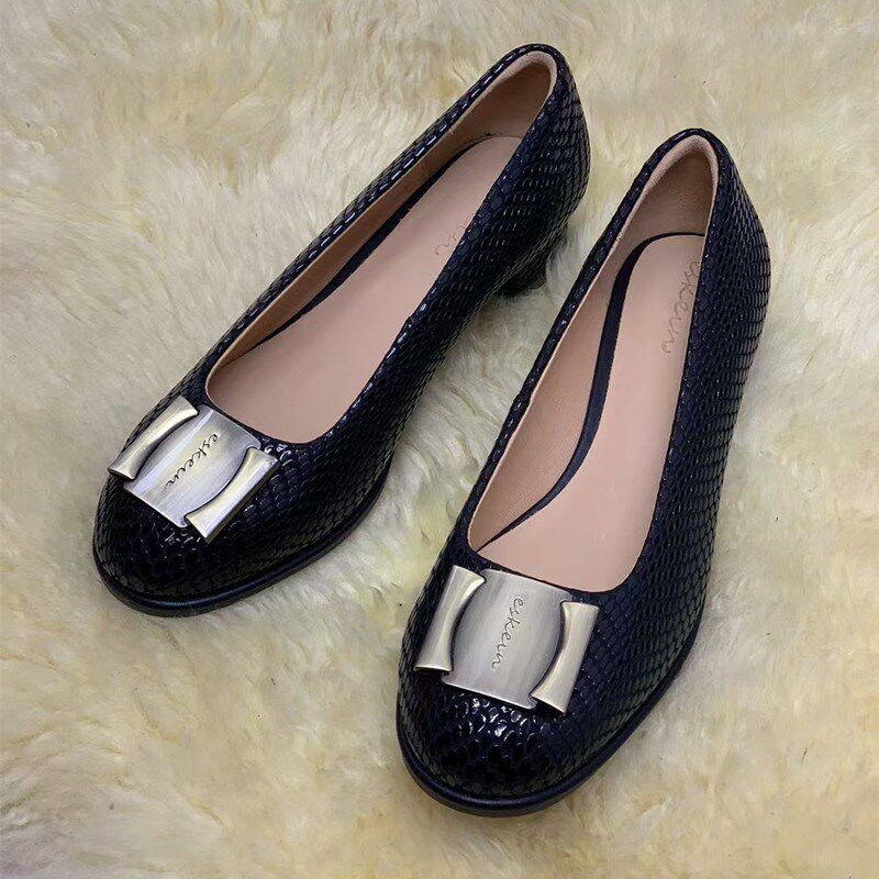 德国宽楦圆头粗跟高跟软底软面大码女鞋41一43外穿胖脚宽肥爆款