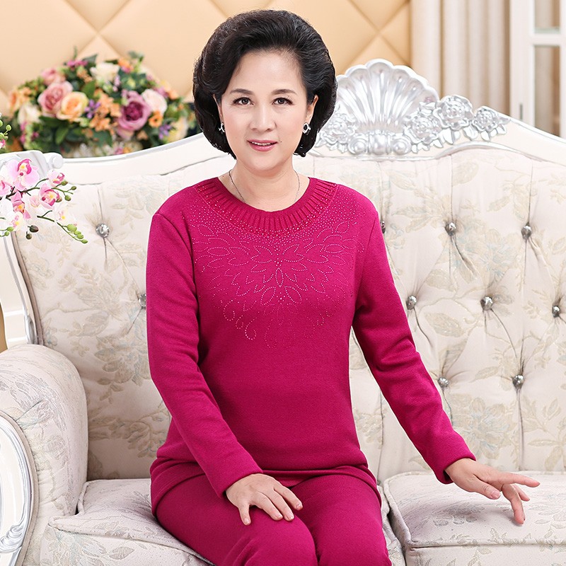 本命年中老年女士大红色加绒加肥加大码保暖内衣T套装老年人胖妈