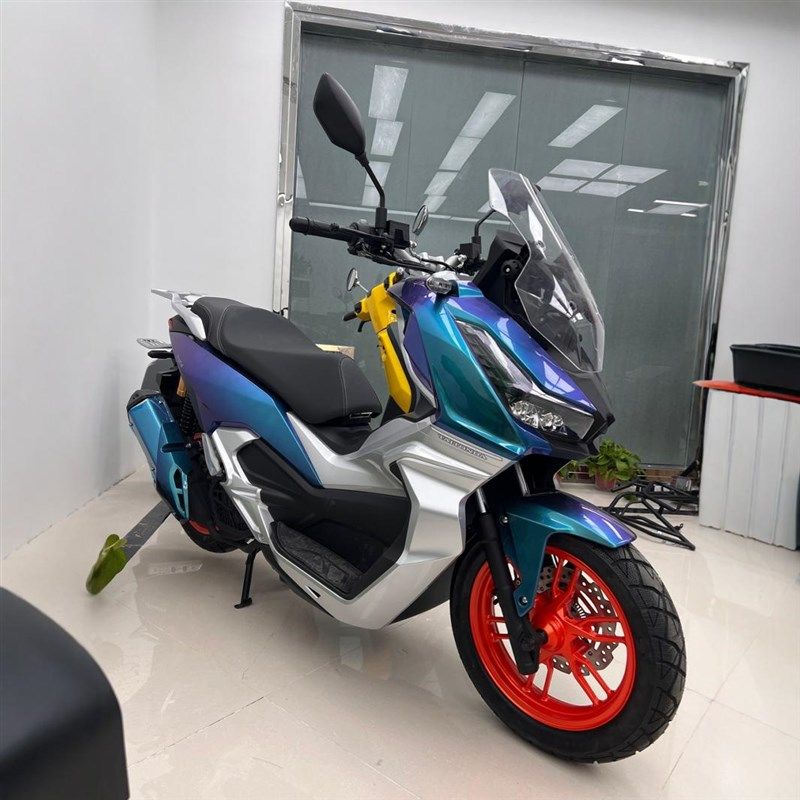 出口跨境车型ADV150大踏板摩托车