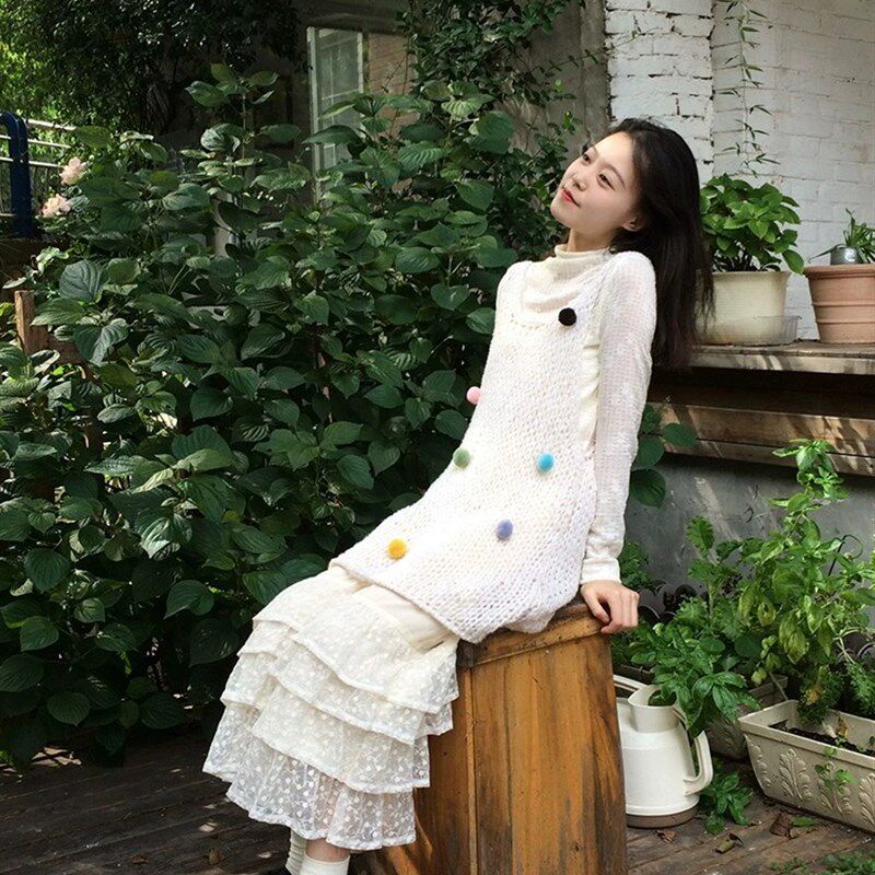 2024年秋冬季新款套装彩色波点杏色毛衣背心短裙+杏色针织打底衫