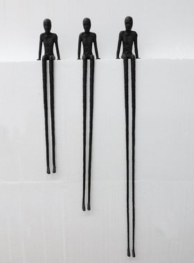 新中式黑色铸铁长腿人摆件样板房售楼部卧室书房客厅桌面玄关饰品