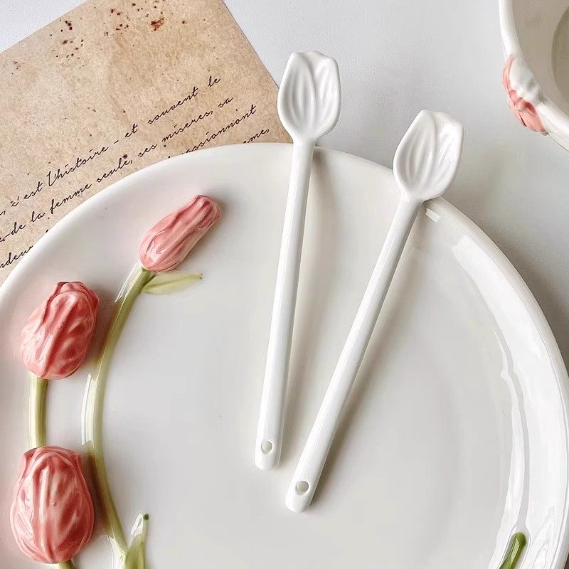 ins风陶瓷郁金香咖啡勺纯白少女心浮雕家用创意搅拌棒甜品小勺子,餐饮具,咖啡勺,淘宝优惠券,粉丝福利购,淘宝优惠卷
