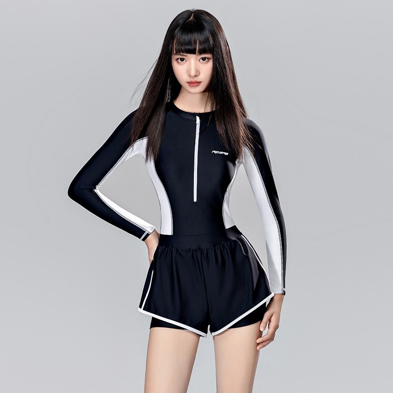 泳衣女款2024新款遮肚显瘦连体长袖平角游泳馆保守泡温泉泳装