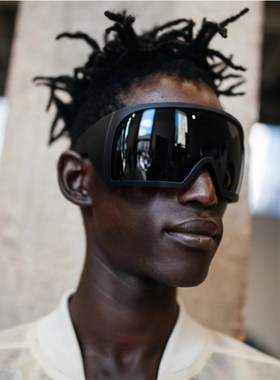 欧美复古超大框一体式连体太阳眼镜男女潮人骑行嘻哈蹦迪炫彩墨镜