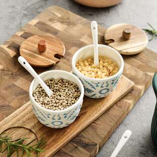 外贸浮雕陶瓷调味罐欧式家用厨房木制带勺创意三件套装组合调料盒