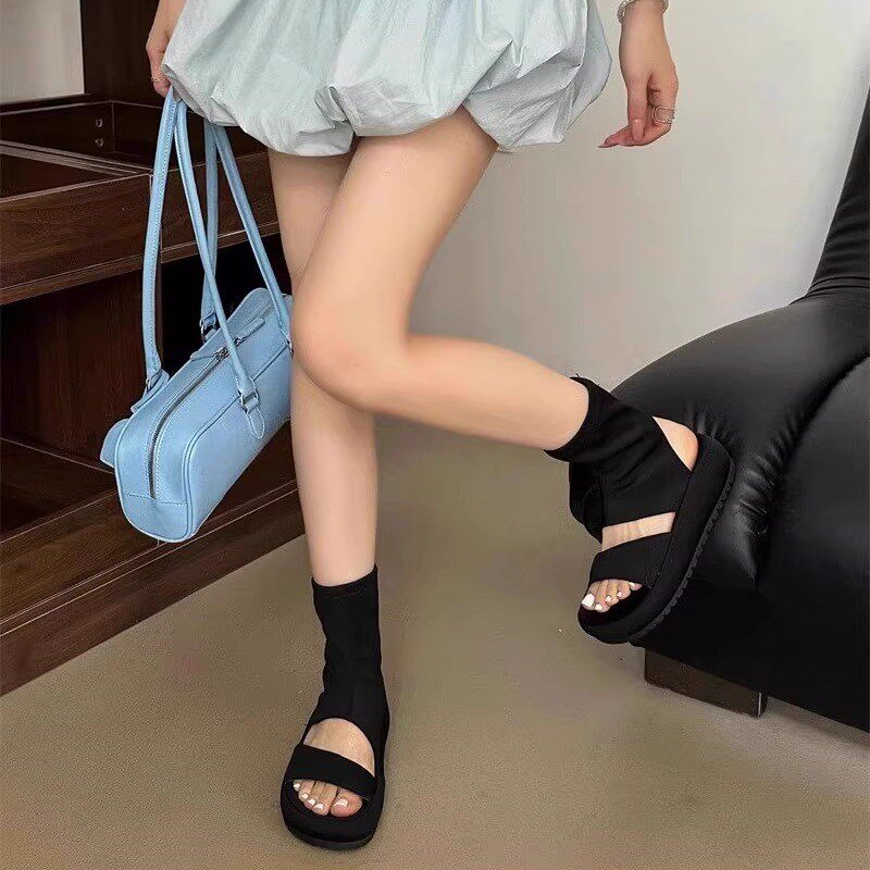 网红厚底弹力休闲凉靴子女2025年夏G季新款黑色露趾增高袜短靴凉