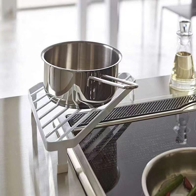 厨房日式金属铁艺三角架置物架锅架防烫转角台面家用收纳多功能