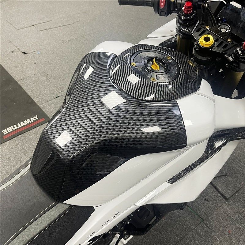 适用春风450SR/SRS 改装碳纤维水转印 锻造纹碎碳色 油箱上盖配件