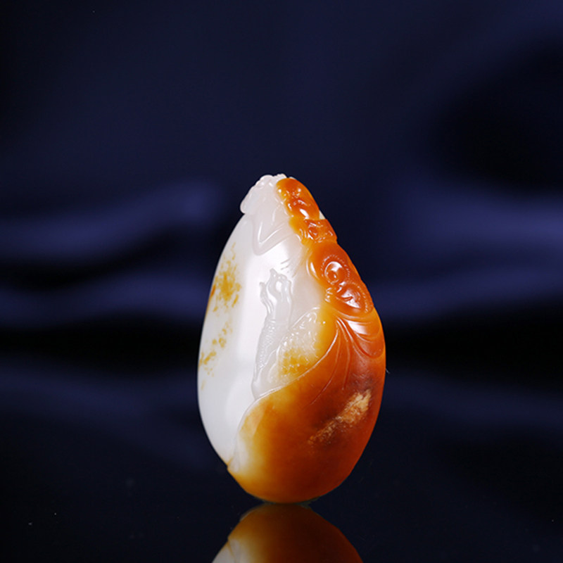 可玉春喜天然和田玉籽料金猴报喜大师收藏级吊坠天然玉石挂件收藏